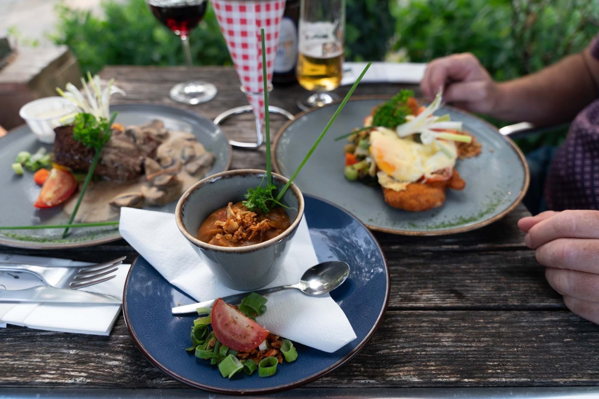 Eten en drinken bij eetcafe in Oosterhout