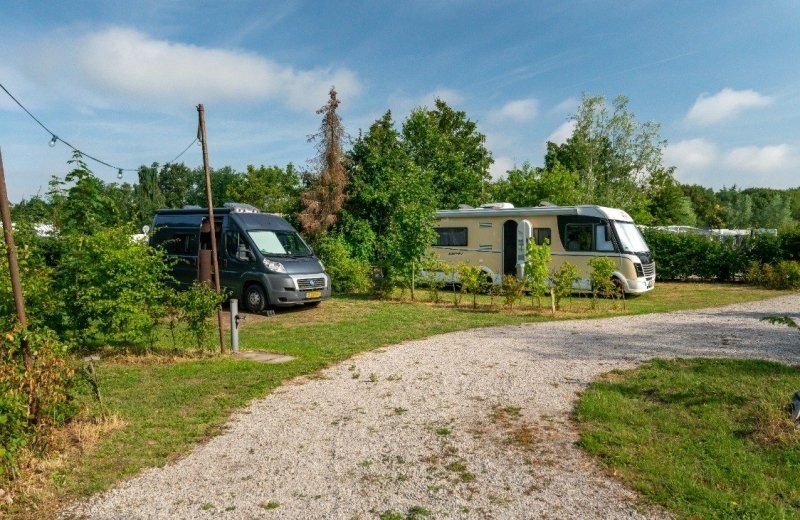Kampeerplaats abtshoeve camper